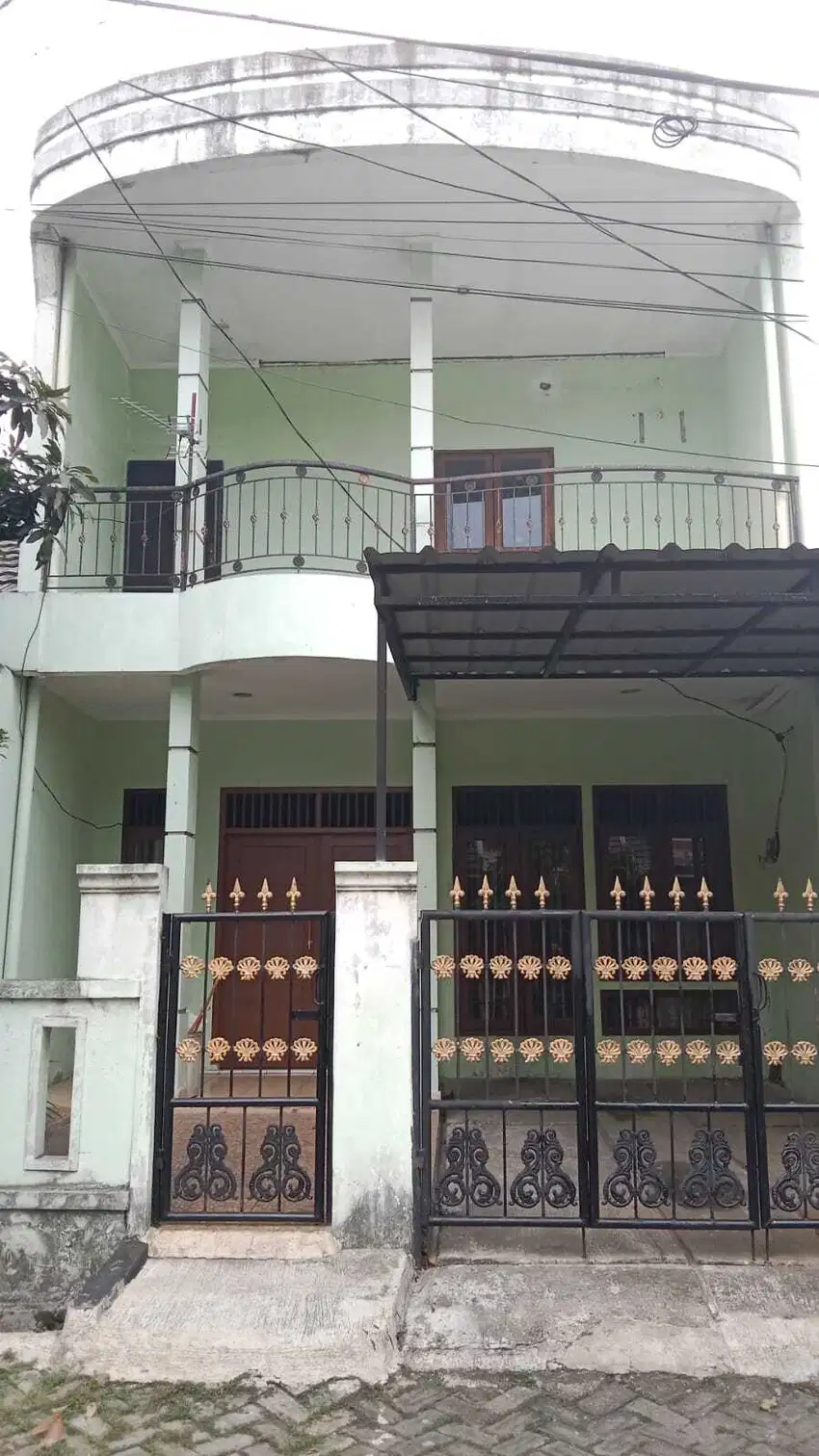 Dijual Rumah 2,5 lt di Ciledug 6 x 18 m2 ada 3 kt 3 km nego yuk !