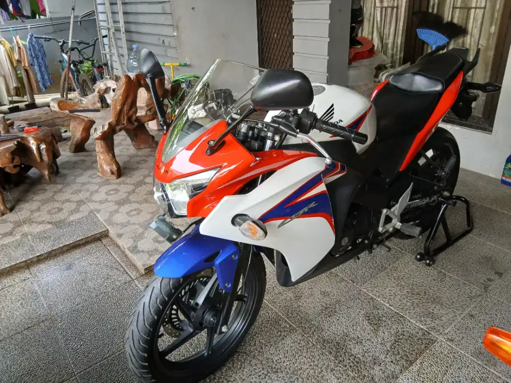 HONDA CBR 150 FI CBU THAILAND