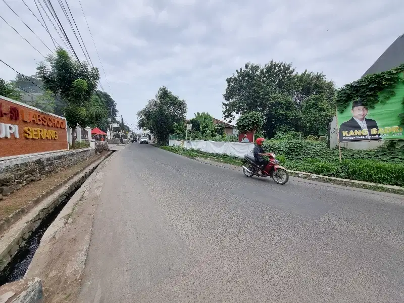 tanah buat ruko usaha cafe atau  kontrakan depan kampus