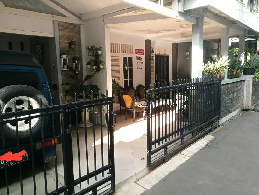 Dijual rumah besar di Cipinang Cempedak  Jakarta Timur butuh cepat