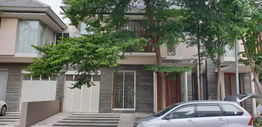 Rumah Semi Furnish Minimalis di Citraland Green Lake, Surabaya