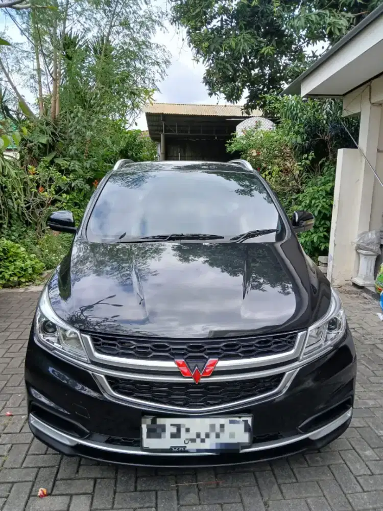Wuling cortez ST lux 22 hitam metalik,matic