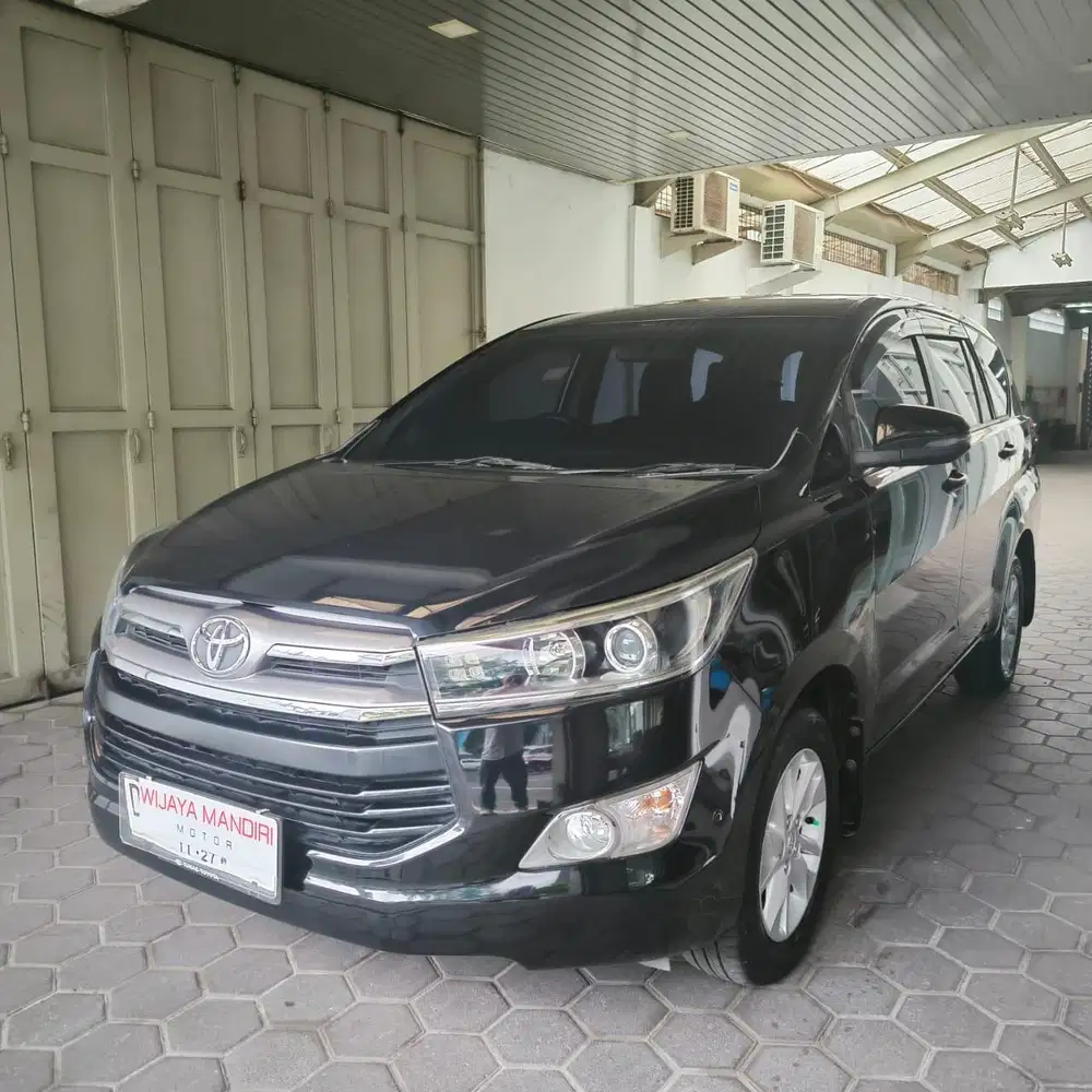 TOYOTA INNOVA 2.4 V A/T DIESEL 2017