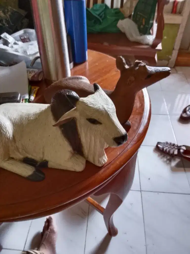 Patung sapi & rusa