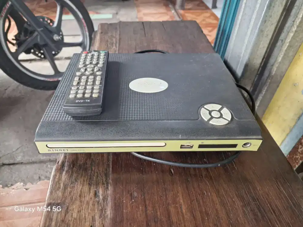 Dvd player rinnei.