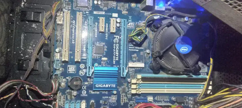 Paket core i7 intel mobo gigabyte pc rakitan core i7 pc game