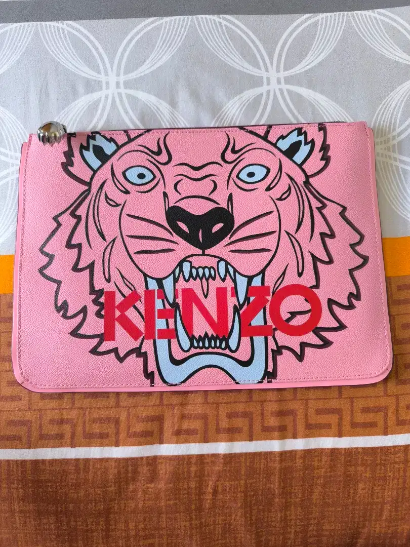 Kenzo Clutch A4 monogram