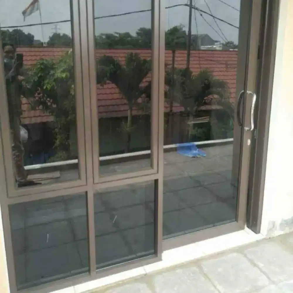 Jual kusen pintu satu dan pintu dua dari bahan aluminium dan kayu