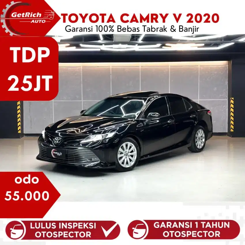TOYOTA CAMRY V 2020 Hitam