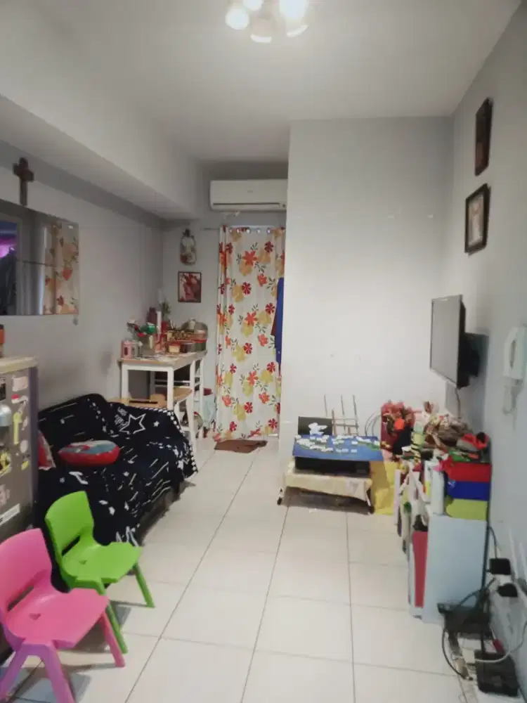 Springlake 2 BR Semi Fur Jual Apartemen Summarecon Bekasi Pool