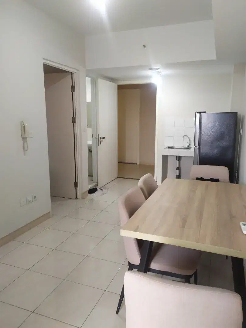 Springlake 2 BR Semi Fur Sewa Apartemen Summarecon Bekasi Rapi