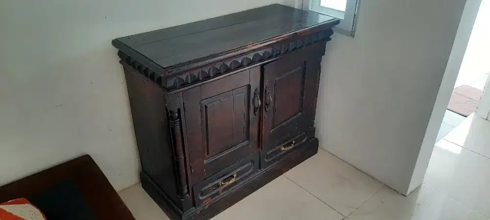 Murah!! Dijual lemari jati lawas