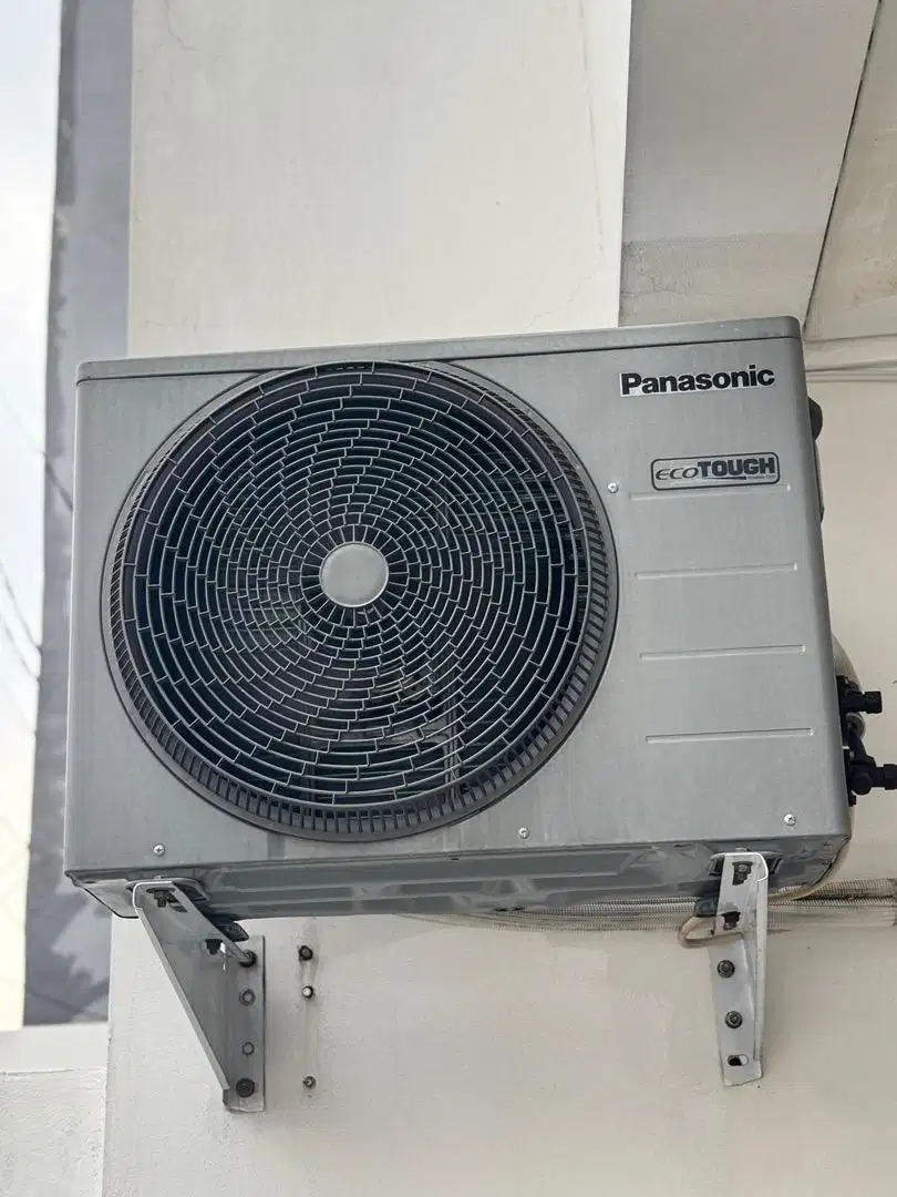 JUAL SANTAI AC PANASONIC 1 1/2PK DINGIN BANGET masih bagus banget