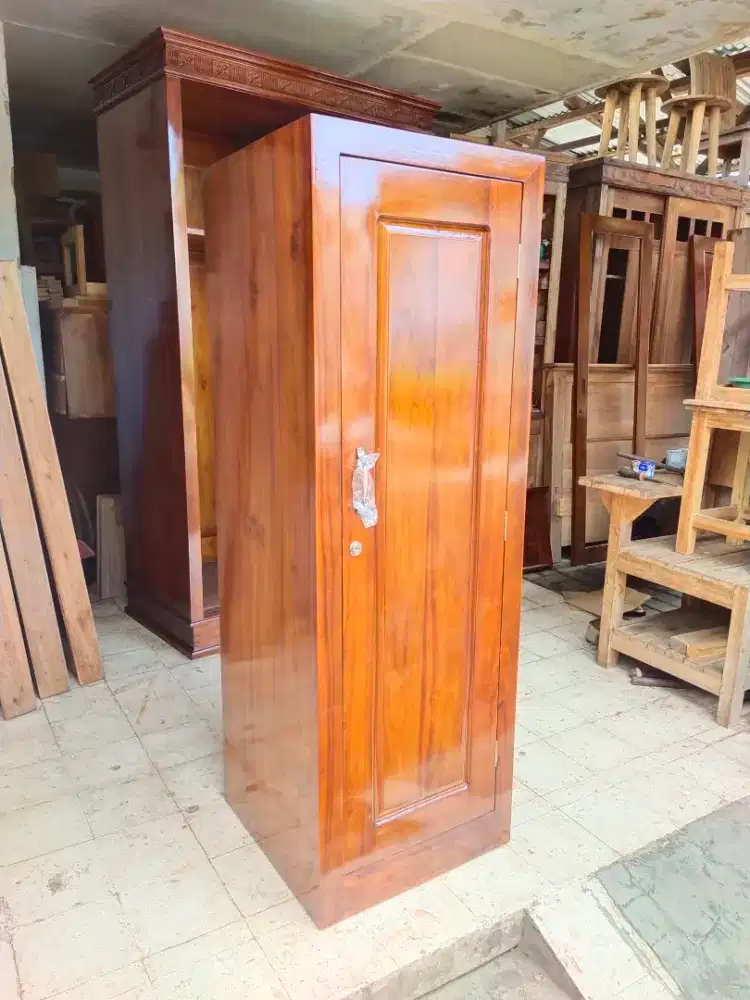 Almari engkel minimalis