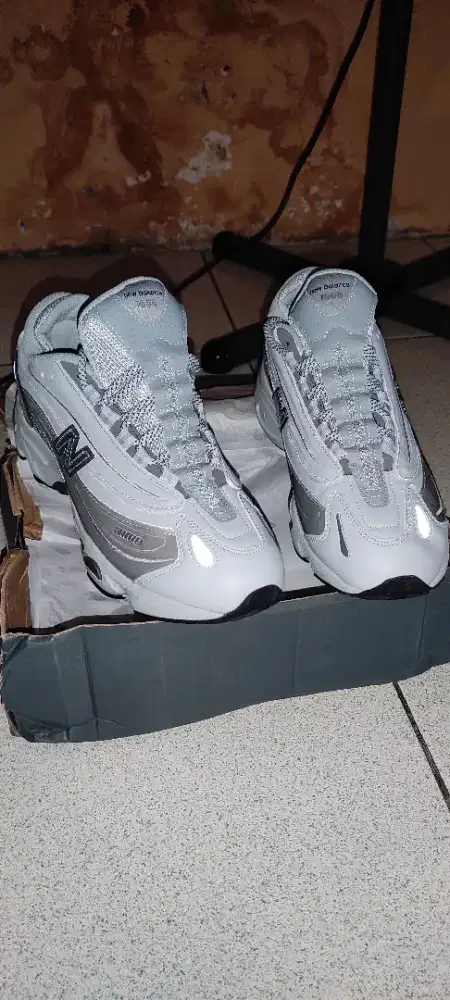 Sepatu New Balance (NB 1000)