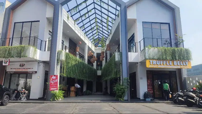 Sewa ruko / kantor / gerai F&B elegan di Graha Raya District52