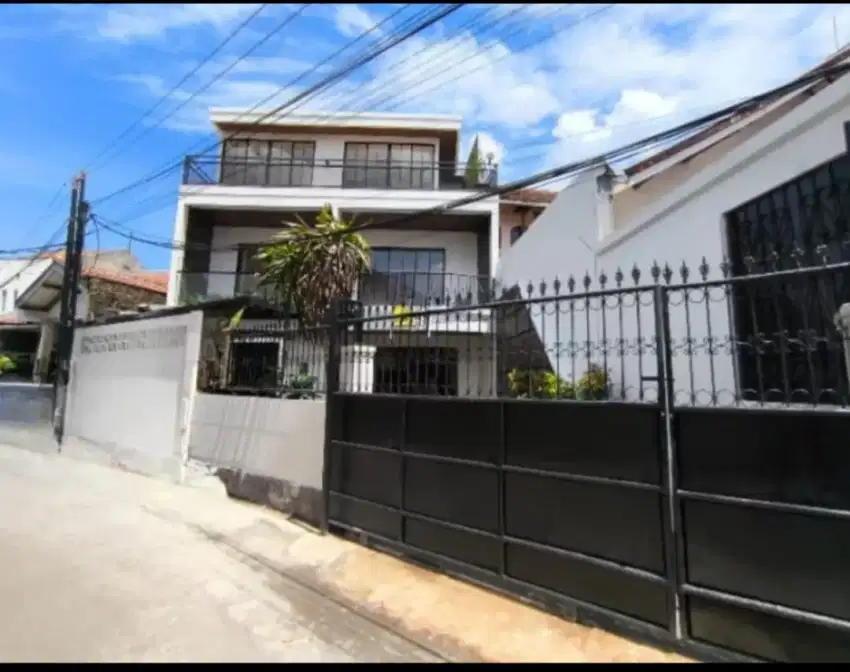 Rumah Baru 3 Kantai Di Sayap BKR, Buah Batu
