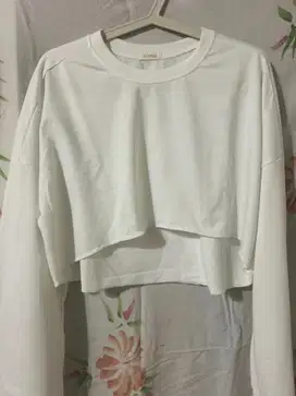Preloved/Thrift Crop Top Long Sleeve Putih
