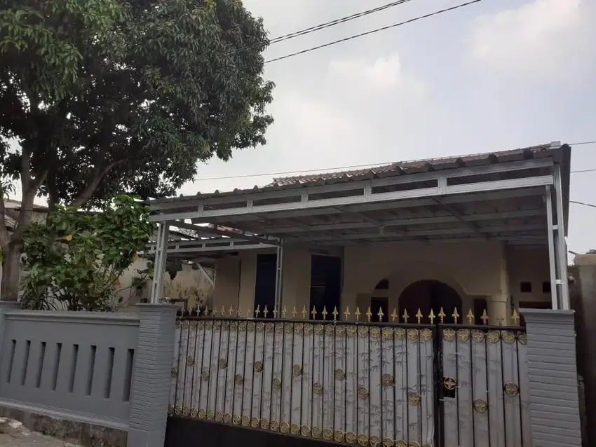 Disewakan rumah per tahun