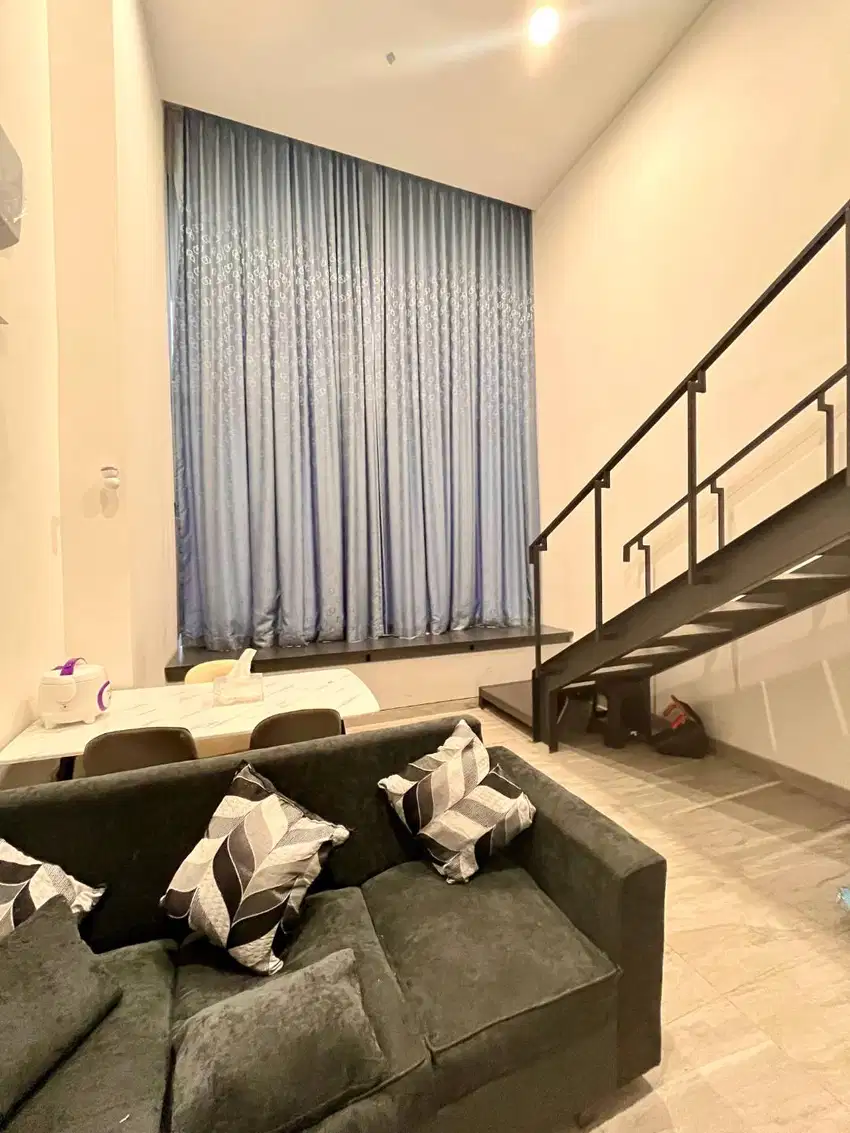 DISEWAKAN APARTEMEN TIPE MEZZANINE SOHO COLLINS TANGERANG