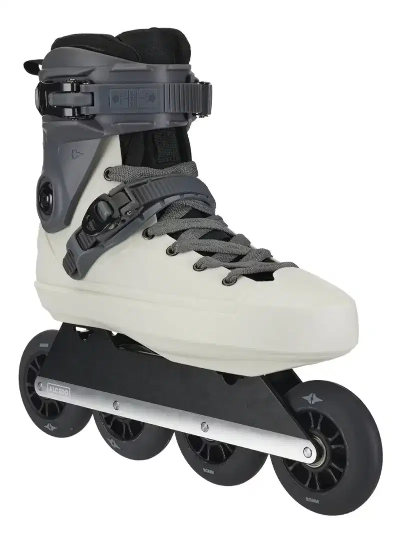 Sepatu Roda / Inline Skate Alcedo ONE90
