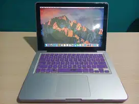 Macbook Pro 2012 Pemakaian Kantor Tim Content Creator