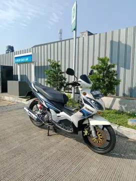 Yamaha nuovo putih