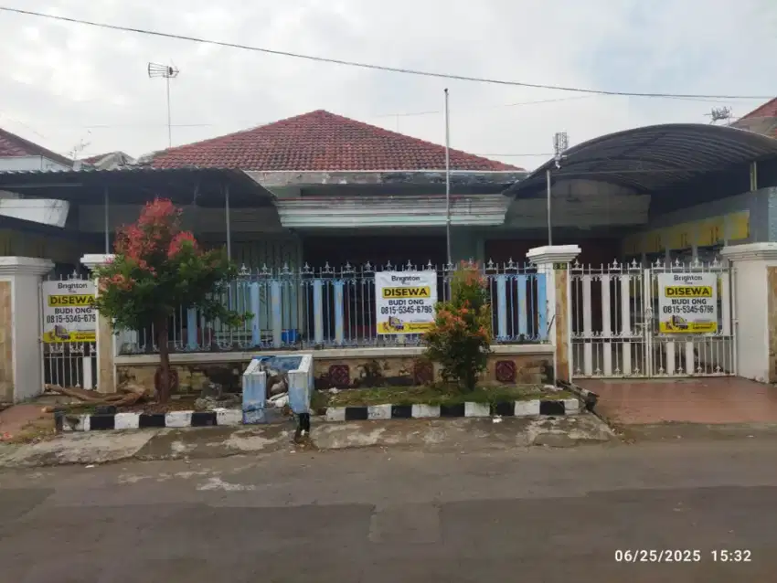 Disewakan murah rumah kawasan elite dharmahusada indah blok B