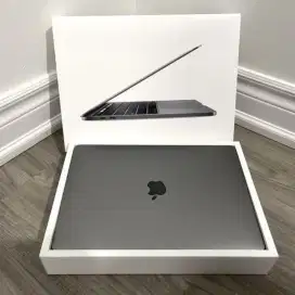 MACBOOK AIR 15 INCI 256GB/16GB  SILVER GARANSI RESMI IBOX