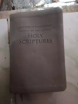 Kitab suci berbahasa Inggris