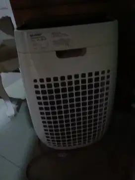 Dijual purifier merk Sharp