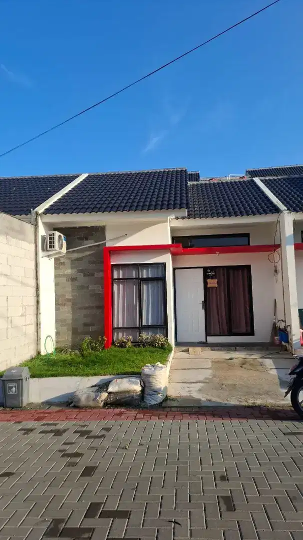 Jual rumah 1 lantai cluster triraksa 2
