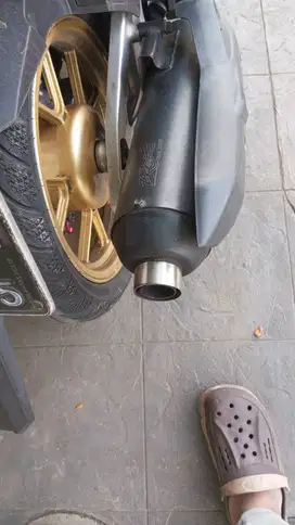 Mau jual knlpot custem zrc buat vario 125