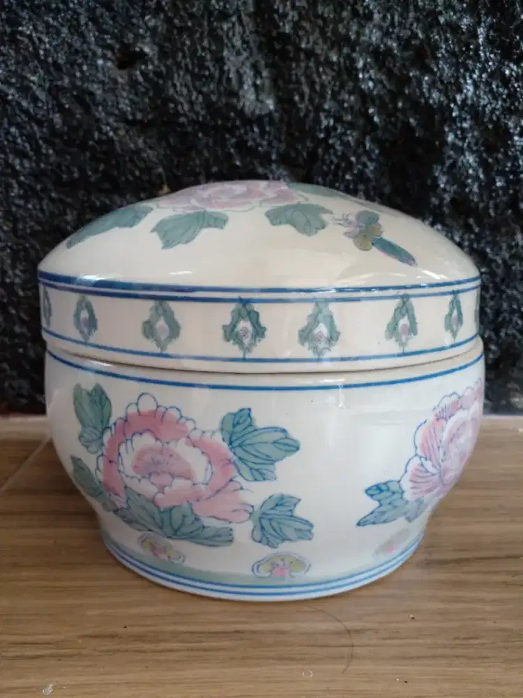 Mangkuk Keramik Langka antik