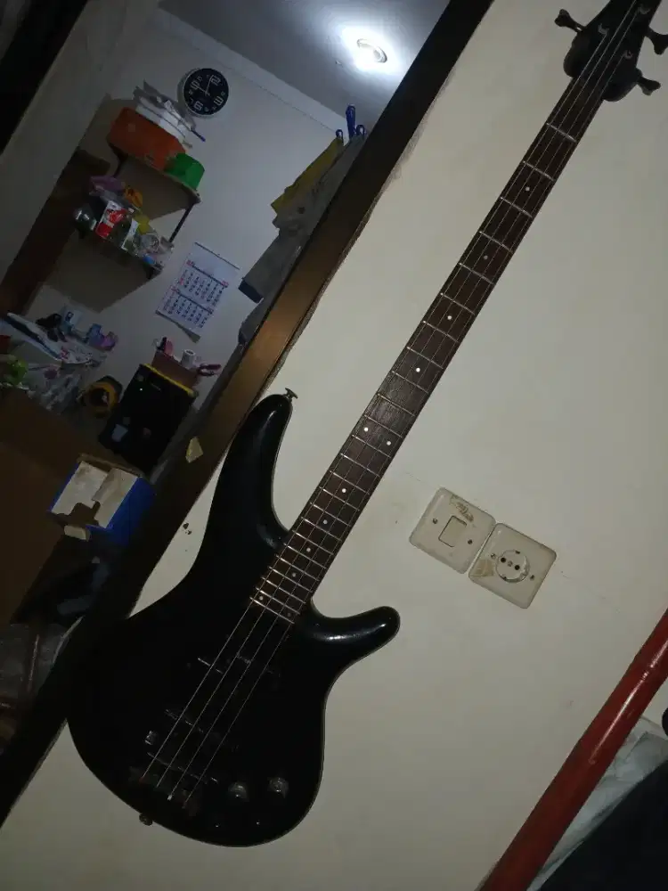 Electric Bass Ibanez SR800