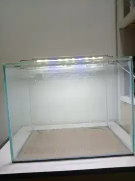 Aquarium+lampu led