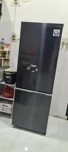 Kulkas Hitachi 2 pintu