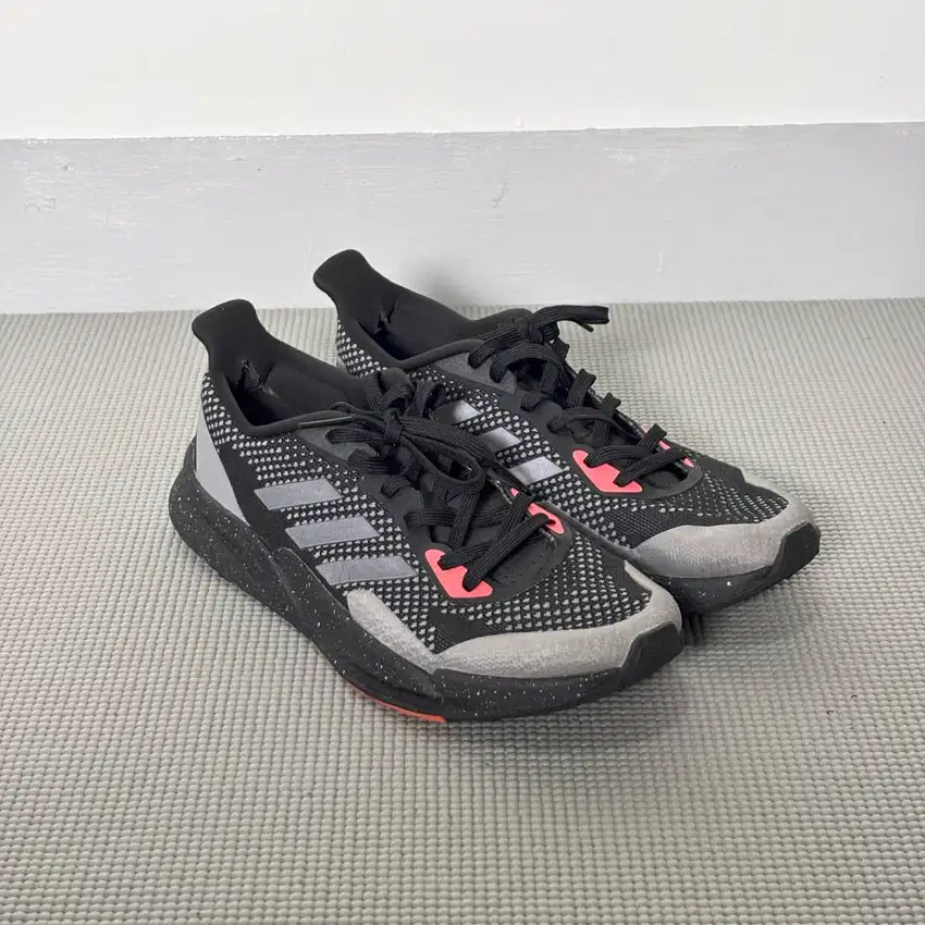 Sepatu Lari Pria Adidas X9000L2 Core Black Size 43 1/3