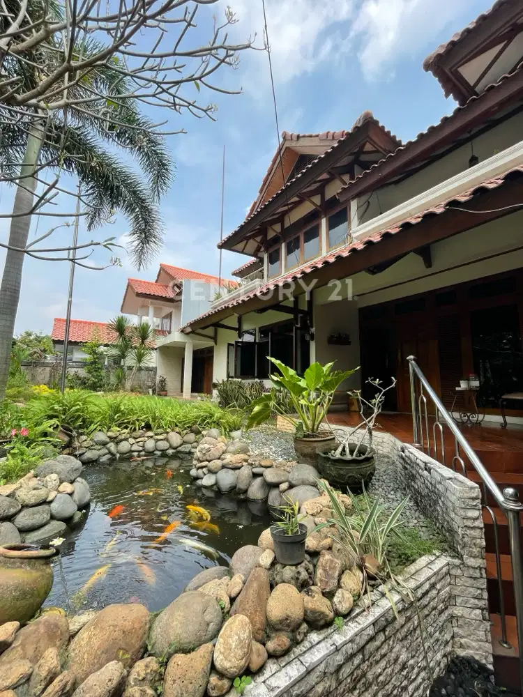 Rumah Siap Huni Dengan Kolam Renang Di Gandaria Selatan Cilandak