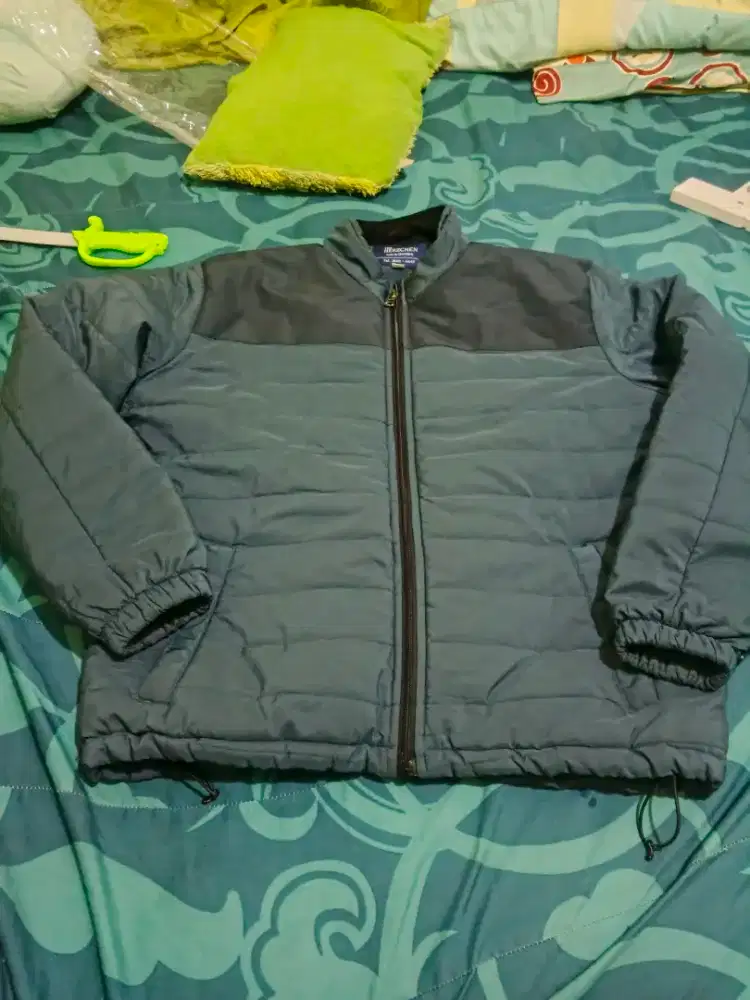 Jaket gelembung kerah pendek