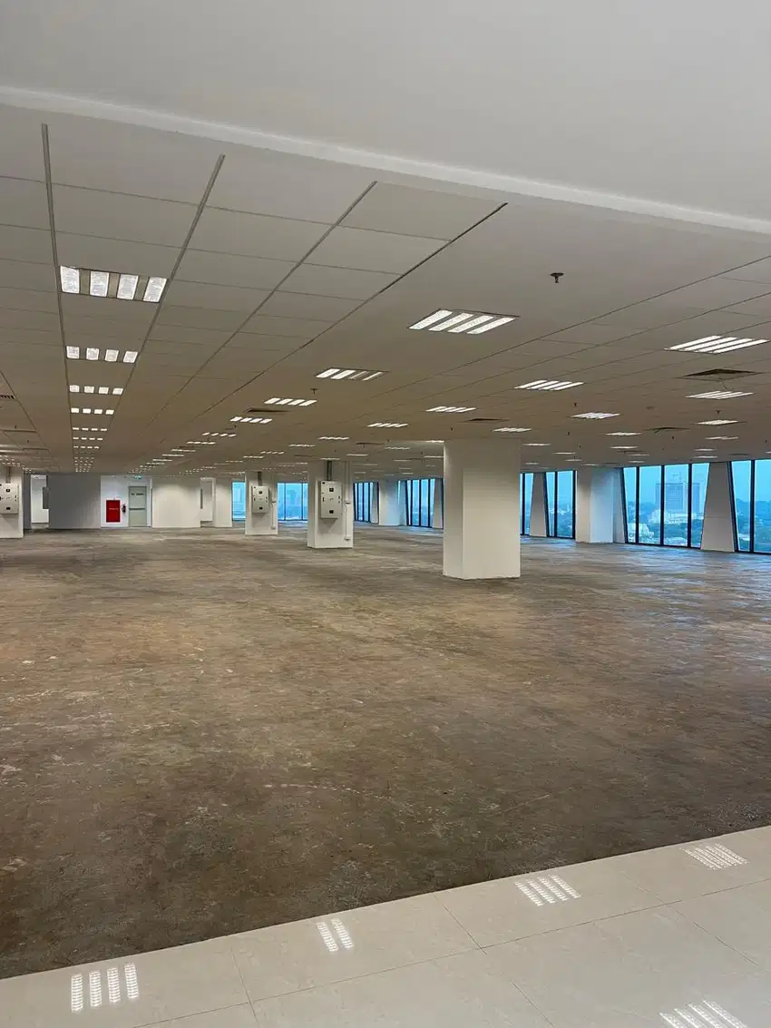SEWA KANTOR DI JAKARTA SELATAN TB SIMATUPANG 196M2 BAREA 180K NEGO