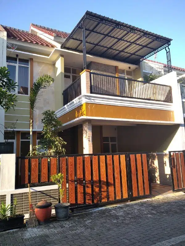 Dijual Cepat Rumah Kos & OYO HOTEL Lokasi Strategis depan ITN 2 Malang