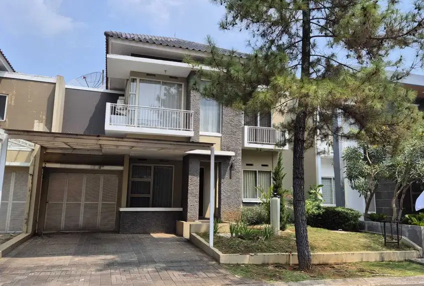 Rumah di Kota Baru Parahyangan Bandung, 2 Lantai Sudah Renovasi