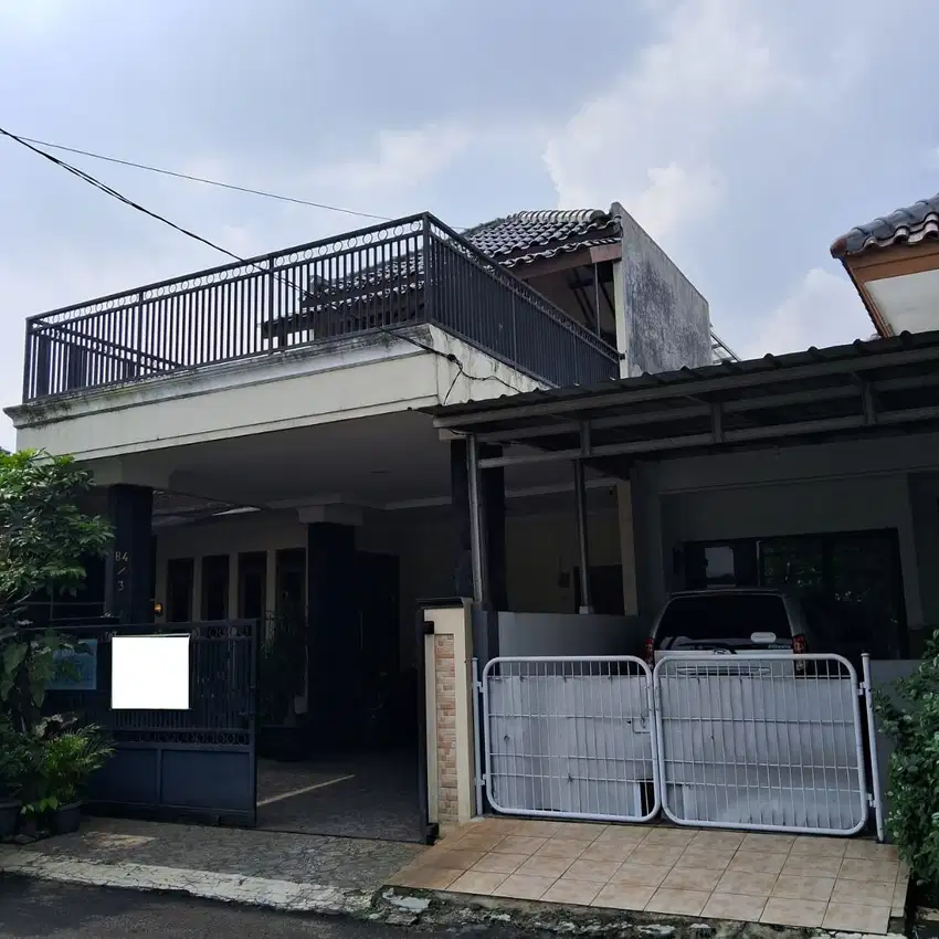 Rumah Nyaman 2 Lantai di Anggrek Loka, Graha Raya - Siap Huni!