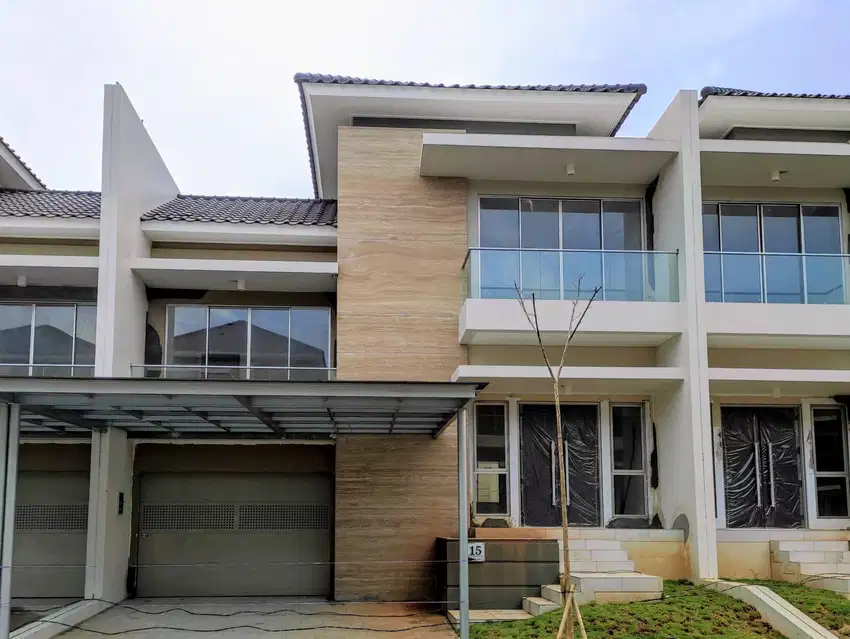DIJUAL RUMAH GOLF ISLAND TIPE ARALIA UK 10x25 CLUSTER PALING FAVORIT