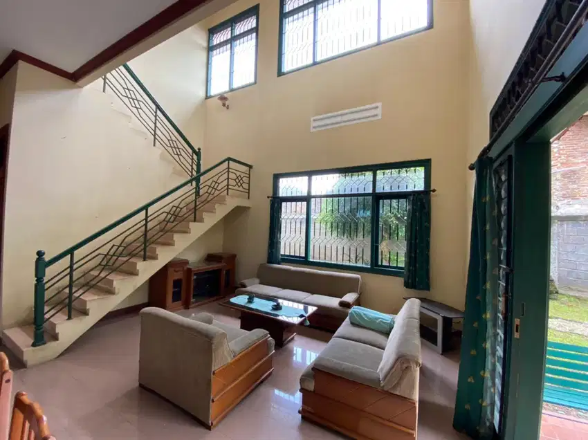 Rumah Asri Nyaman Furnish di Arcamanik Bandung