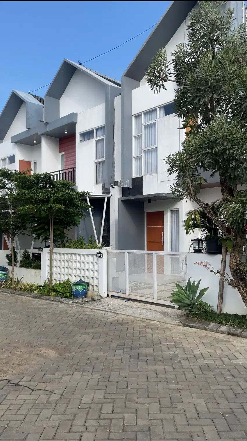 Villa Batu 2 lantai balkon view 360 derajat pegunungan 3 unit terakhir