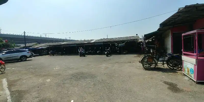 pasar tradisional bekasi timur dekat LRT kota bekasi