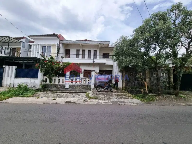 Rumah mewah disewakan murah di dekat PJ Sawojajar pakis malang