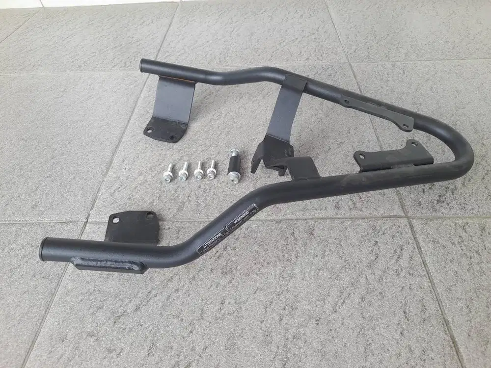 Bracket / Breket Box Fazzio Original Givi